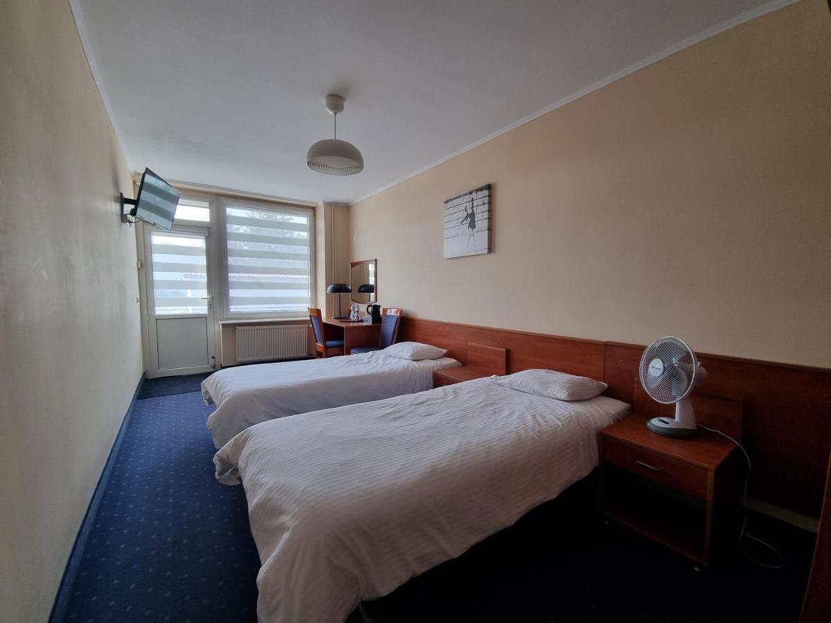 Double Room with Private Bathroom,1291010395:JPEG