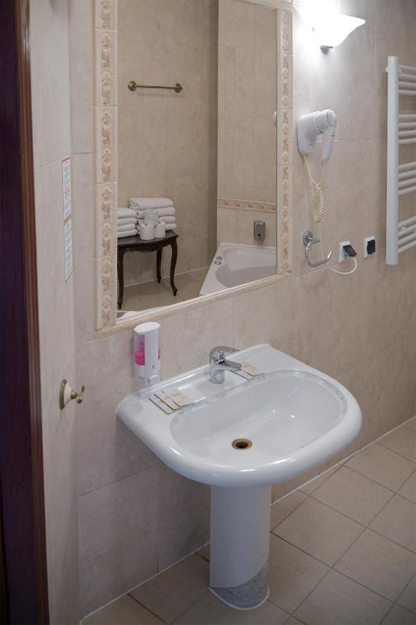 Deluxe Apartment,1296062311:JPEG