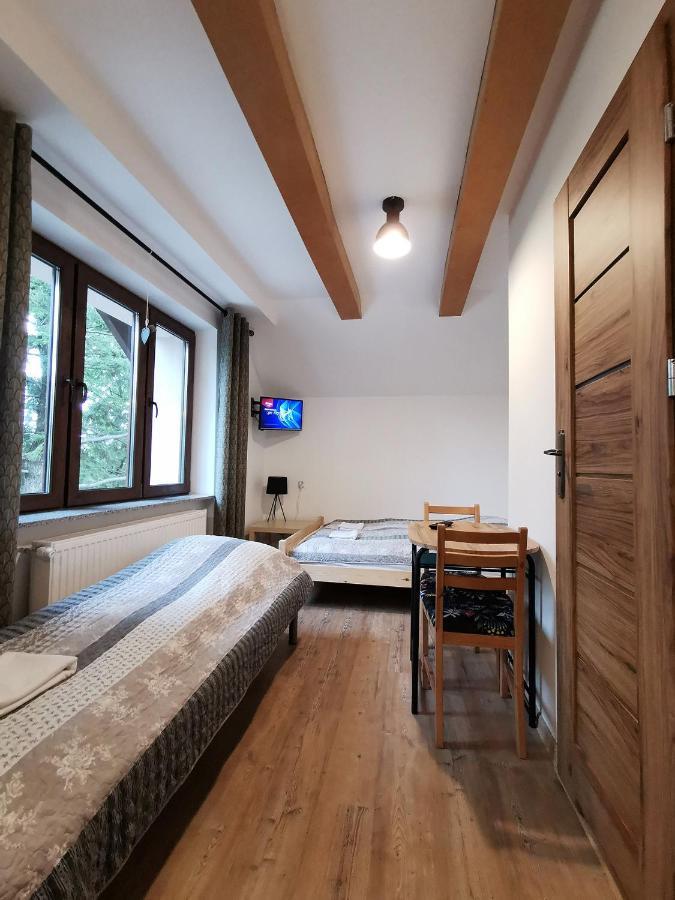 Pokój Trzyosobowy typu Comfort z prysznicem