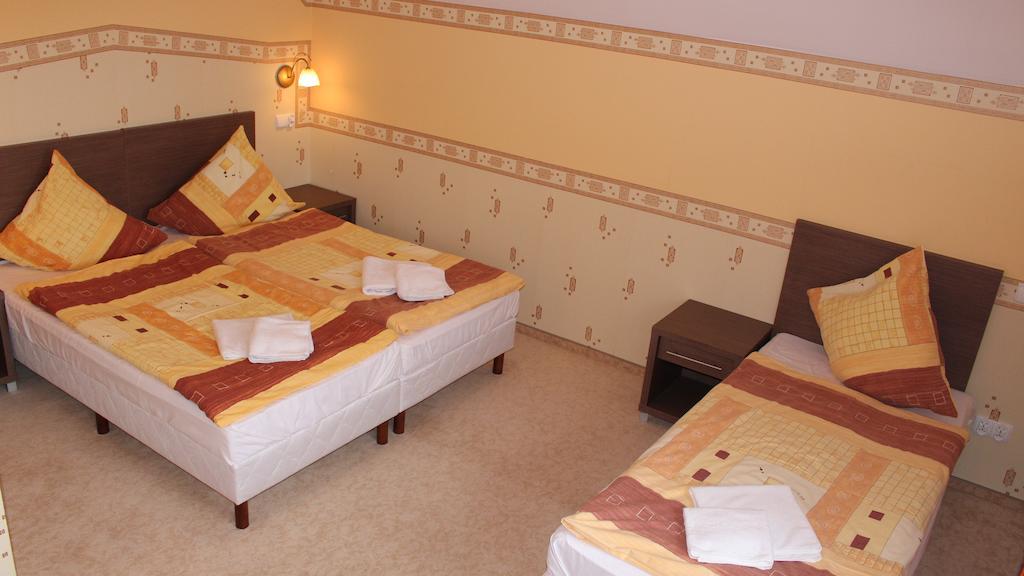 Triple Room,152195683:JPEG