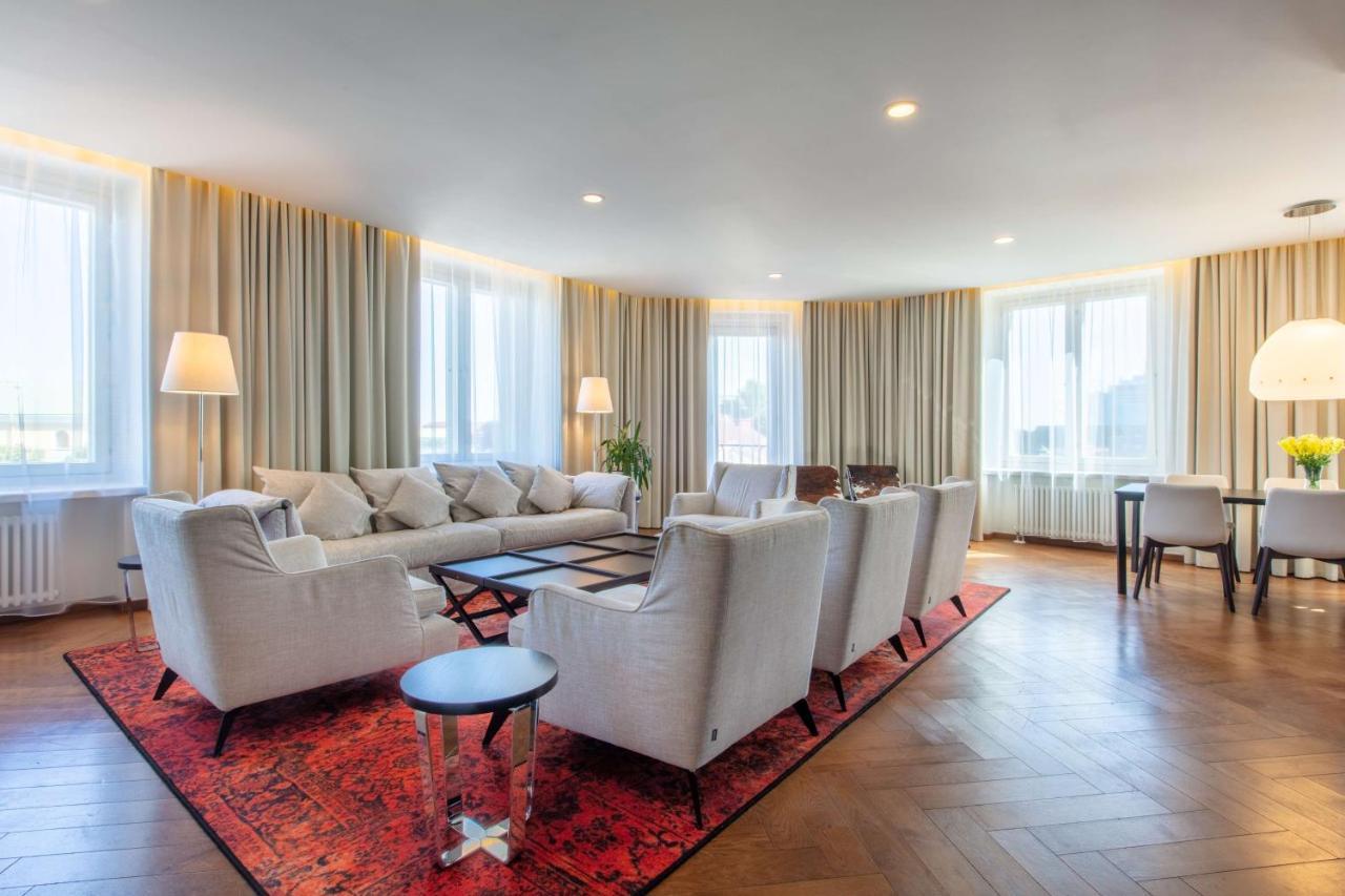 Presidential Suite Freedom Square View