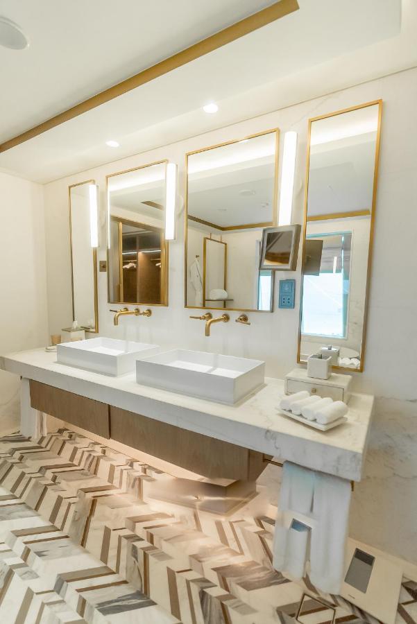 Al Marsa Suite Private Balcony includes Daily & Afternoon Tea Evening Drinks & Canapes Club Privileges