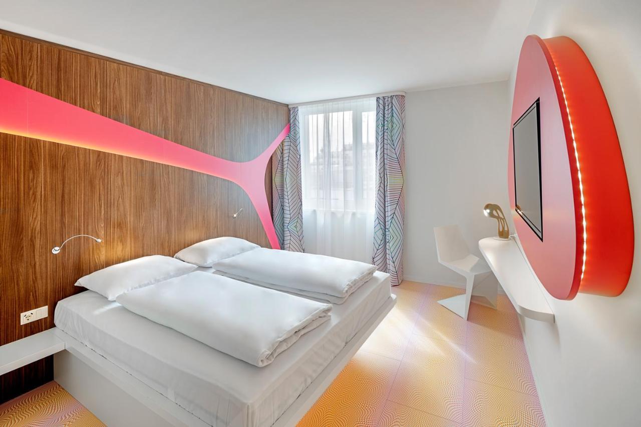 Design Room,1297012357:JPEG