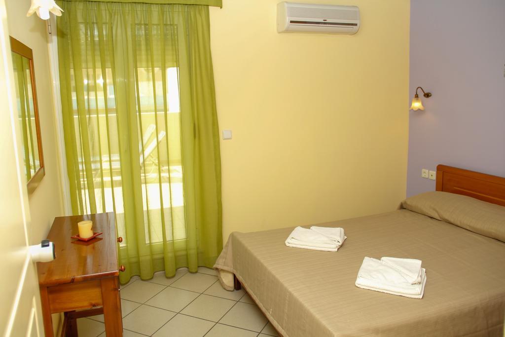 One-Bedroom Apartment Terrace