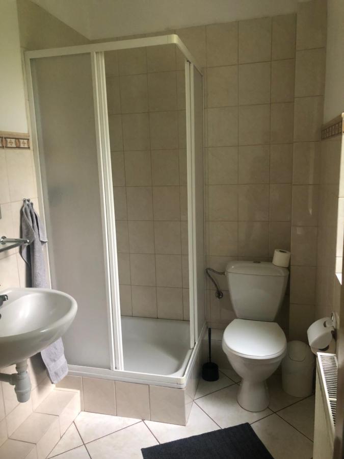 Large Double Room,1334429408:JPEG