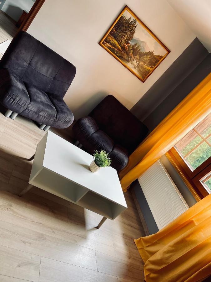 One-Bedroom Apartment,1304336167:JPEG