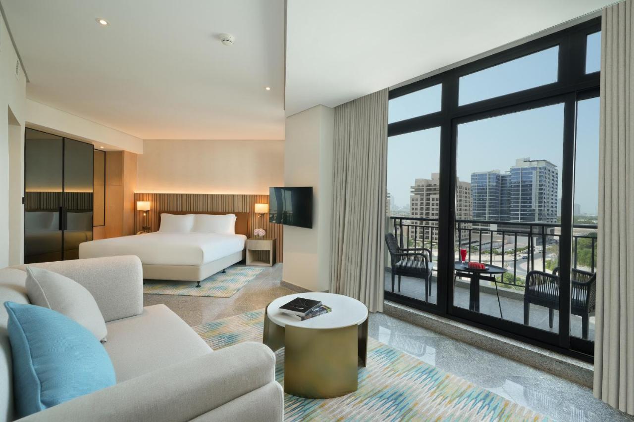 Spacious Room Balcony King Bed