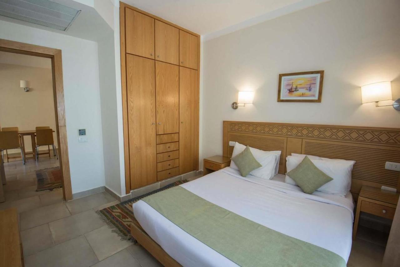 One-Bedroom Apartment,1575171275:JPEG