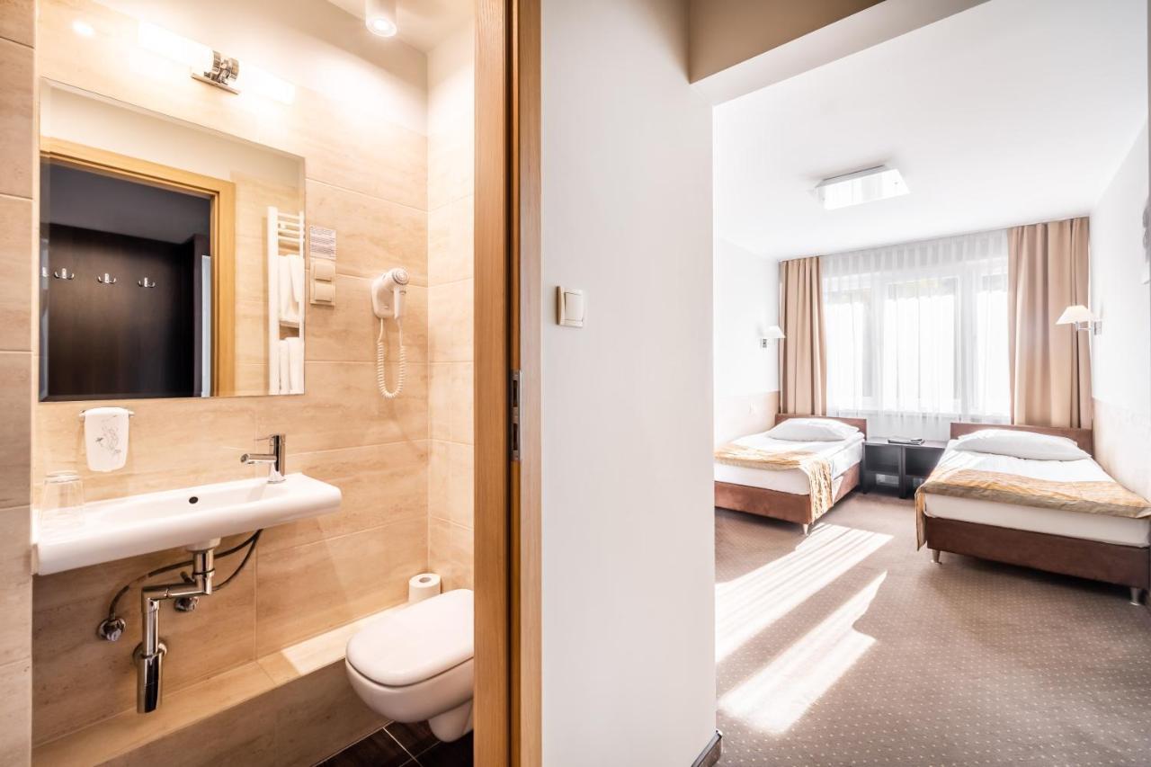 Standard Twin Room,1362454928:JPEG