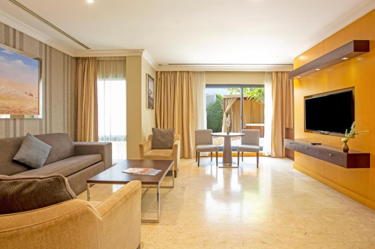 Suite Outdoor Whirlpool