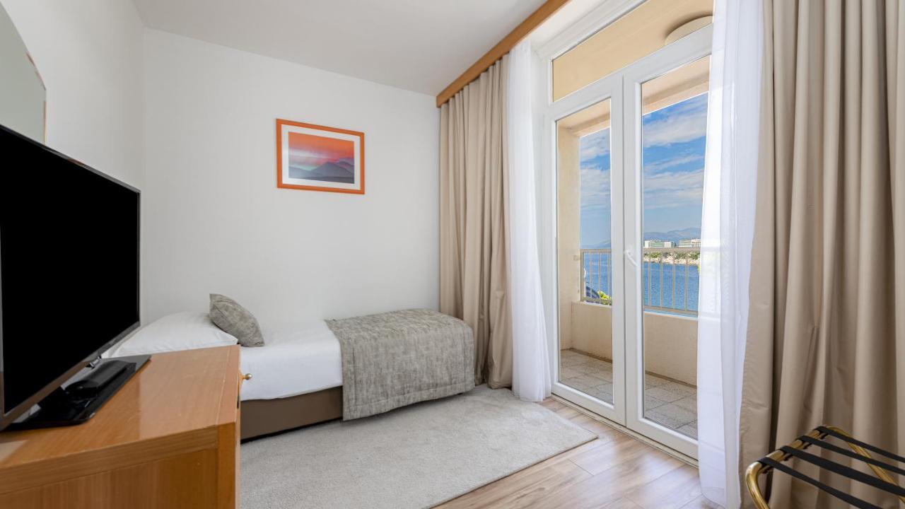 Triple Room Balcony Sea View
