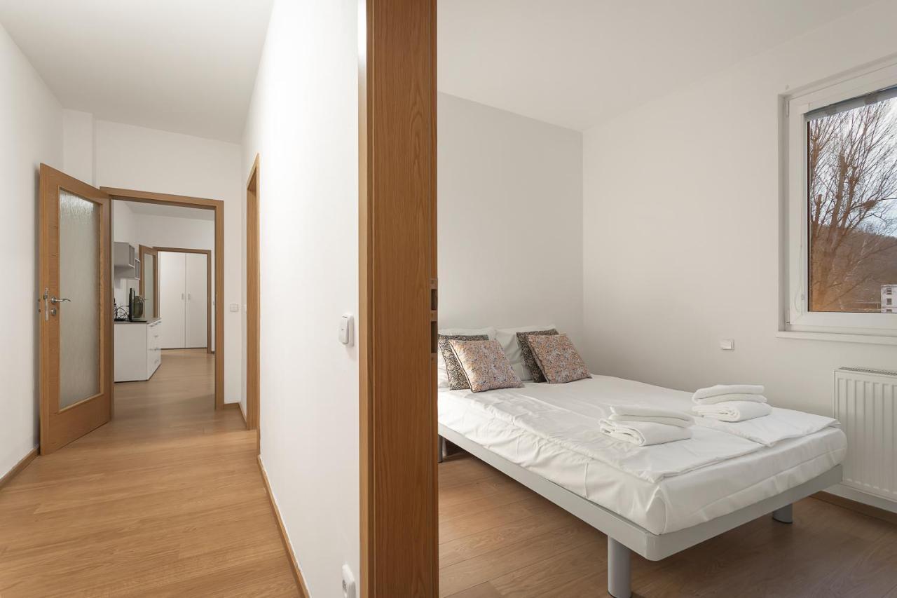 One-Bedroom Apartment with Balcony (2 people),1324369879:JPEG