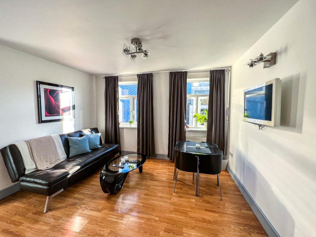 Mniejszy Apartament (Junior Suite) typu Club z widokiem na ocean