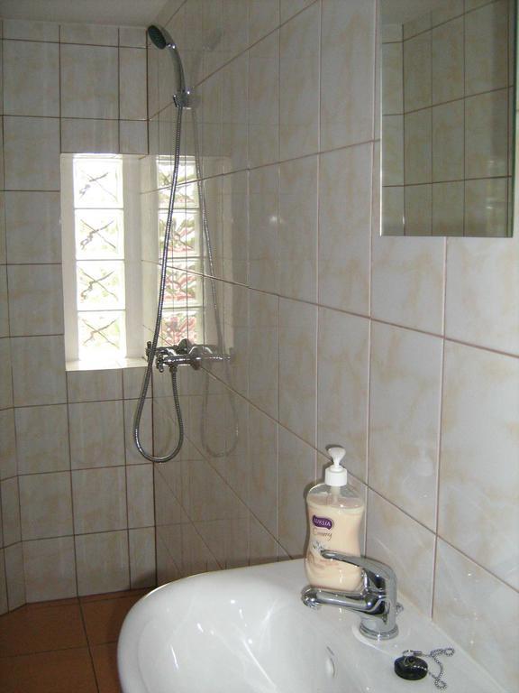 Small Double Room,132787446:JPEG