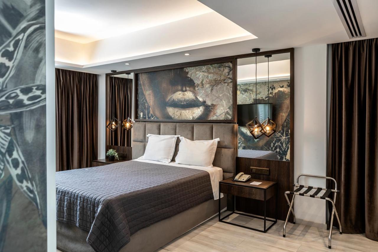 Deluxe King Suite