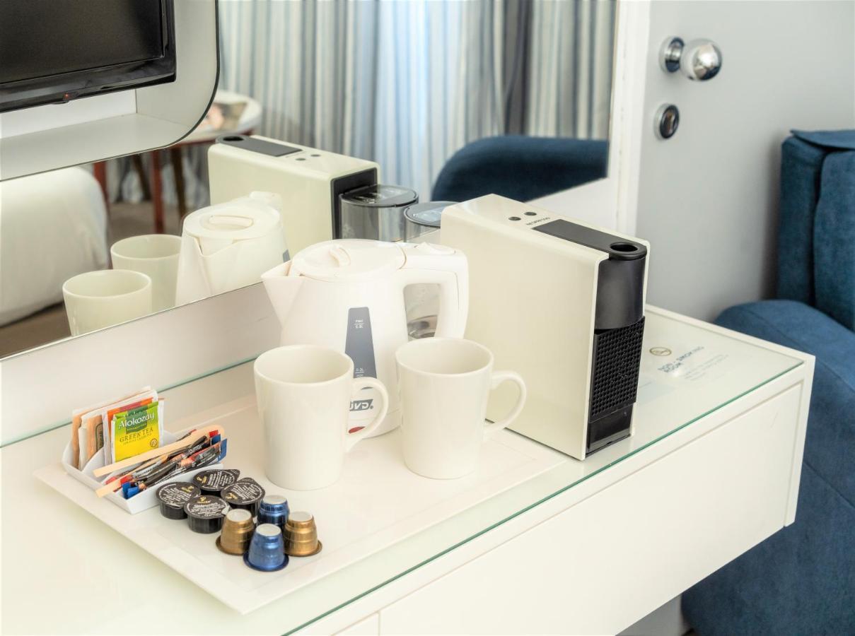 Superior Double or Twin Room Side Sea View