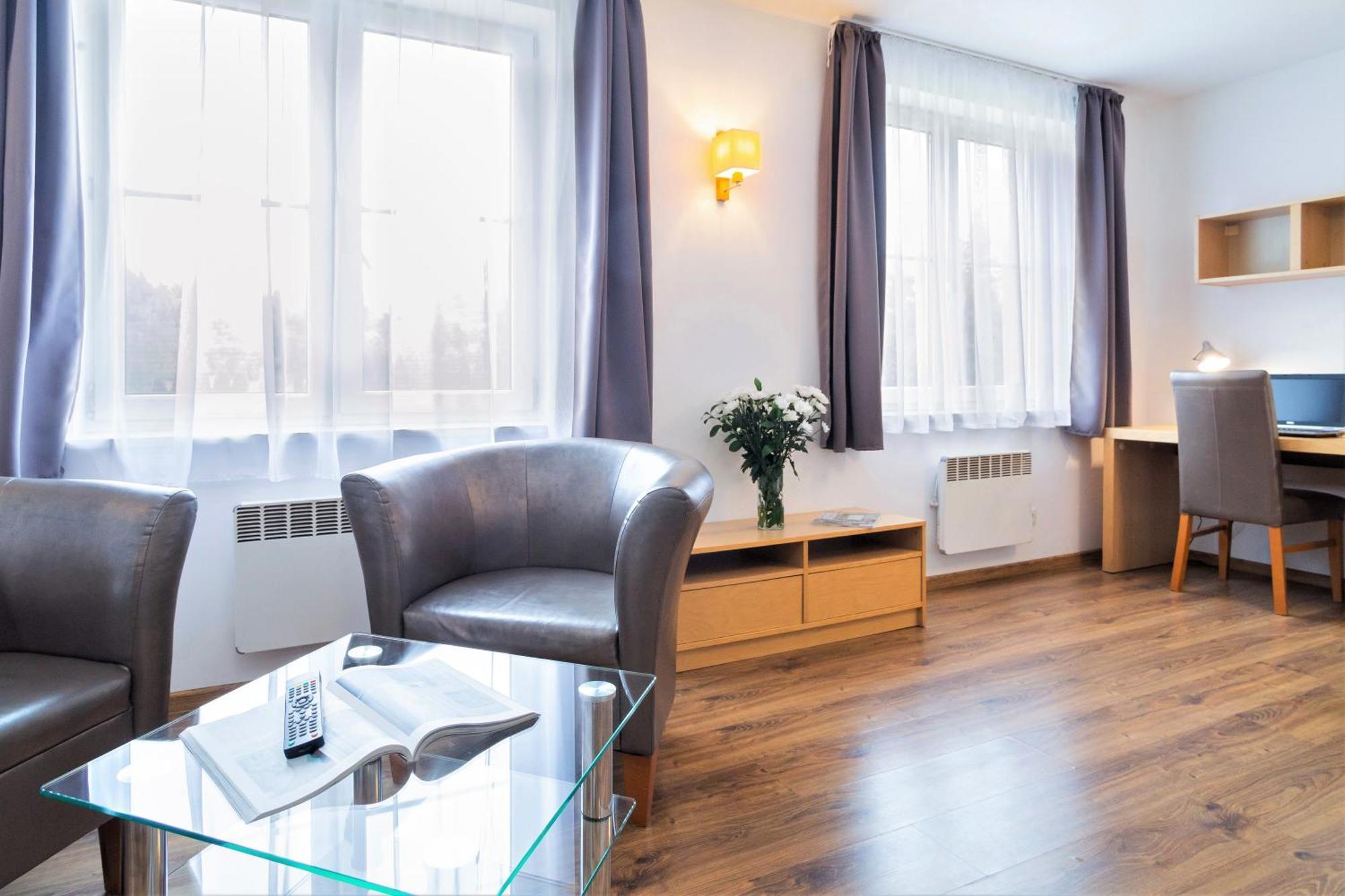 Apartment with 1 single bed,1342078247:JPEG