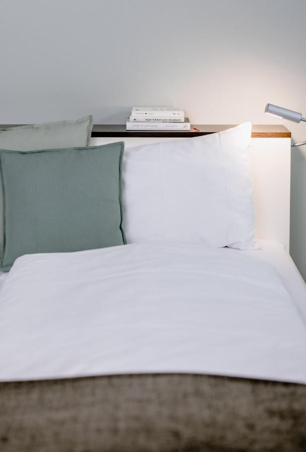 Comfort Single Room 140cm bed width