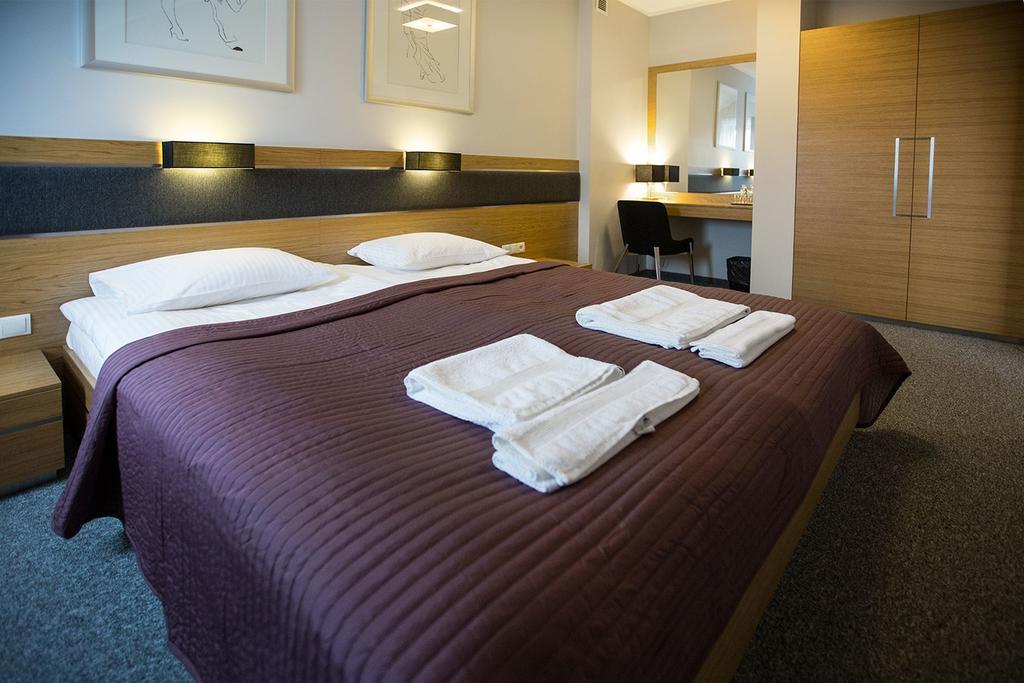 Deluxe Double Room,134700228:JPEG