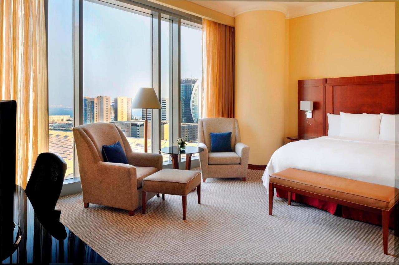 Family King Room Beach Access