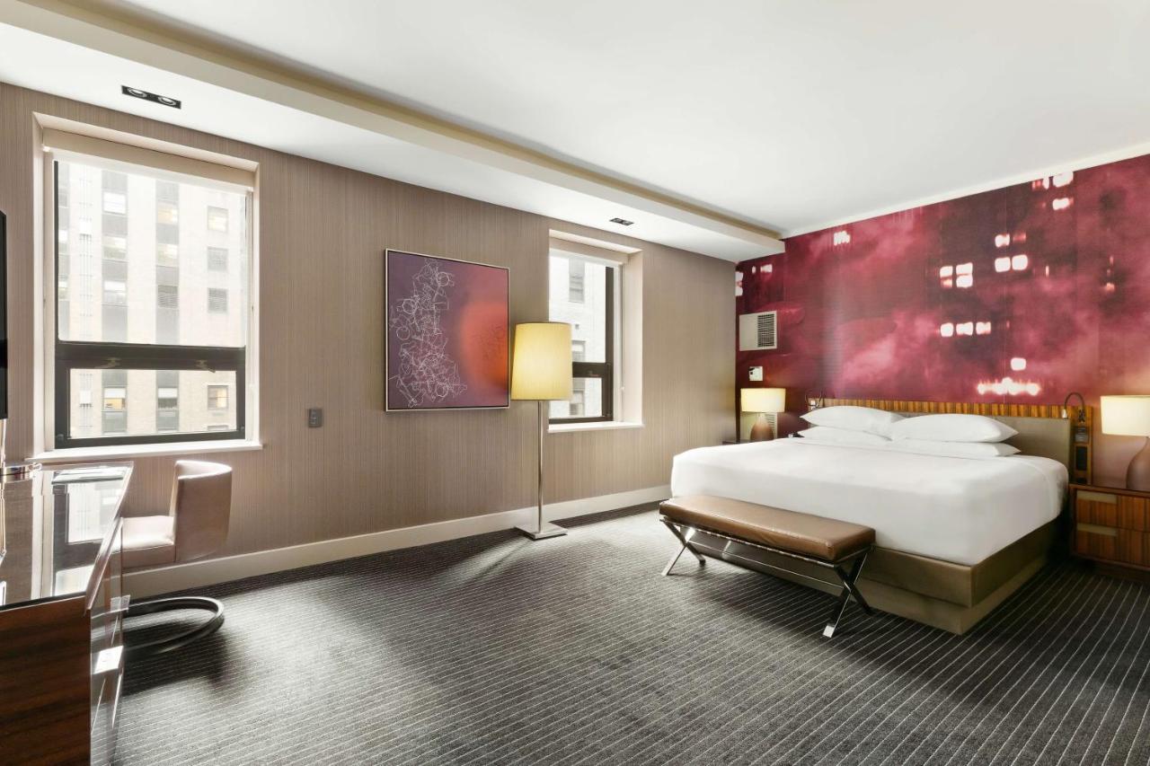 King Room with Roll-In Shower - Disability Access,1357663451:JPEG