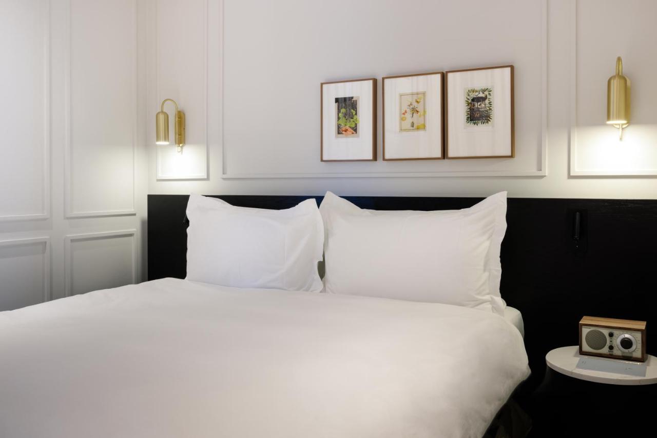 Superior King Suite