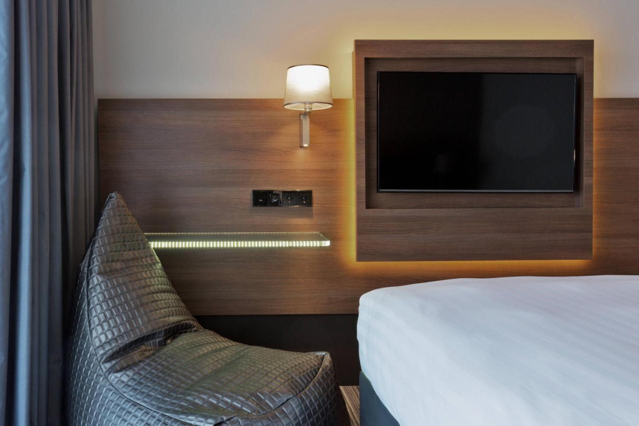 Double Room Moxy Sleeper Lookout Queen