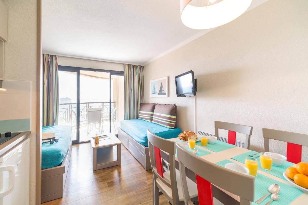 One-Bedroom Apartment Terrace or Balcony Sea View