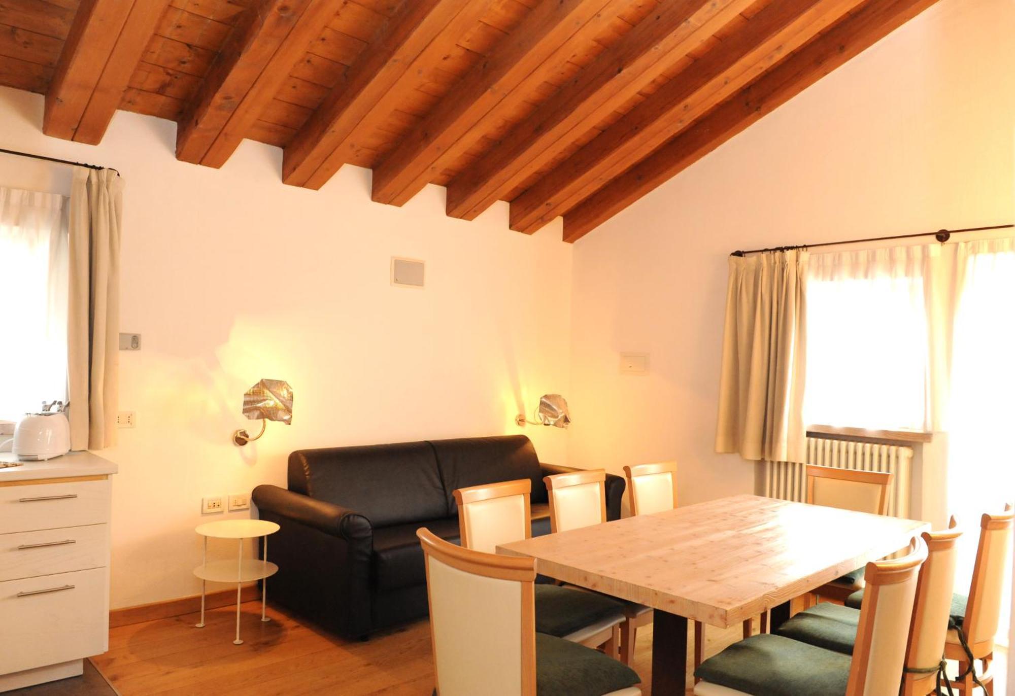 Two-Bedroom Apartment Split Level,16064735:JPEG