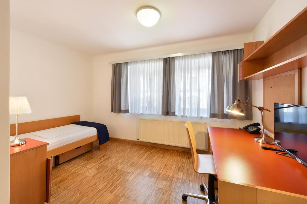 Budget Single Room