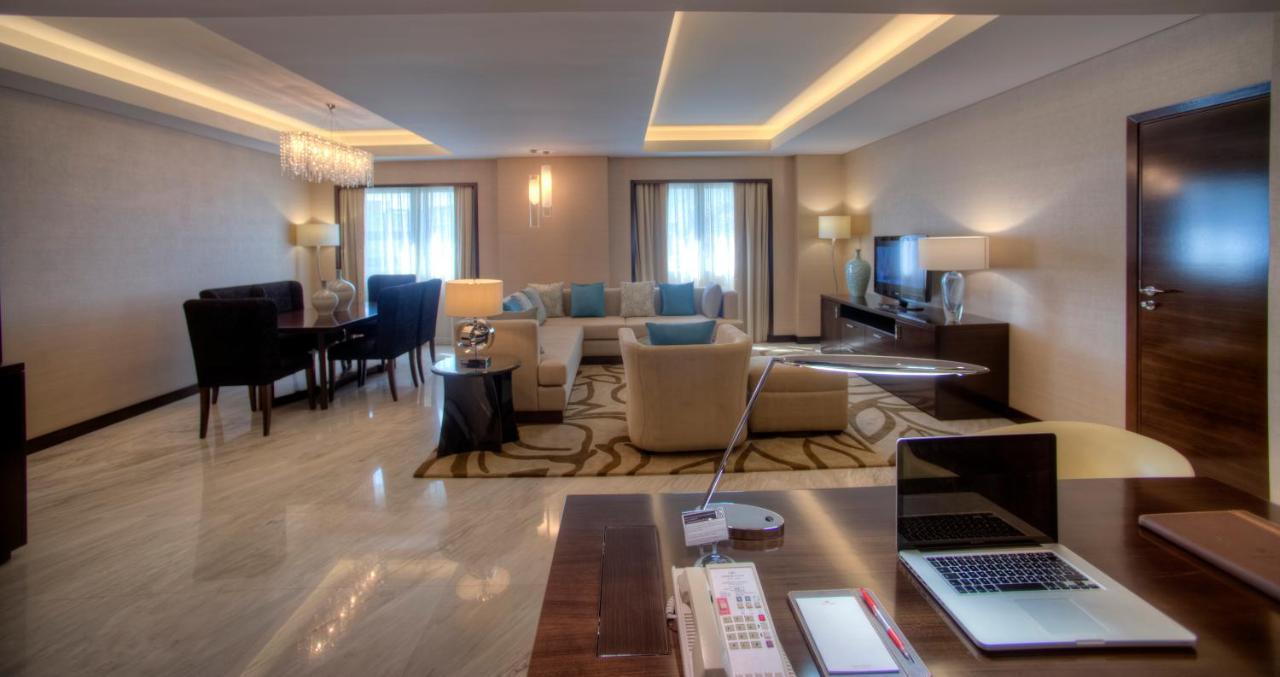 Presidential King Suite Smoking