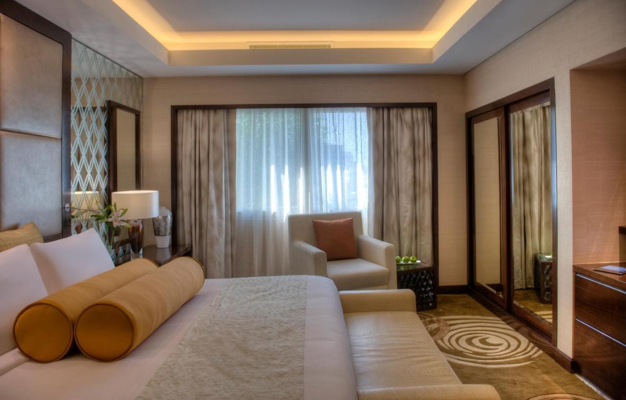 Presidential King Suite Smoking