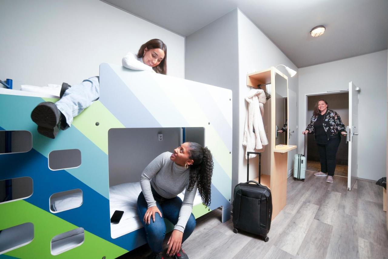 Six-Bed Room
