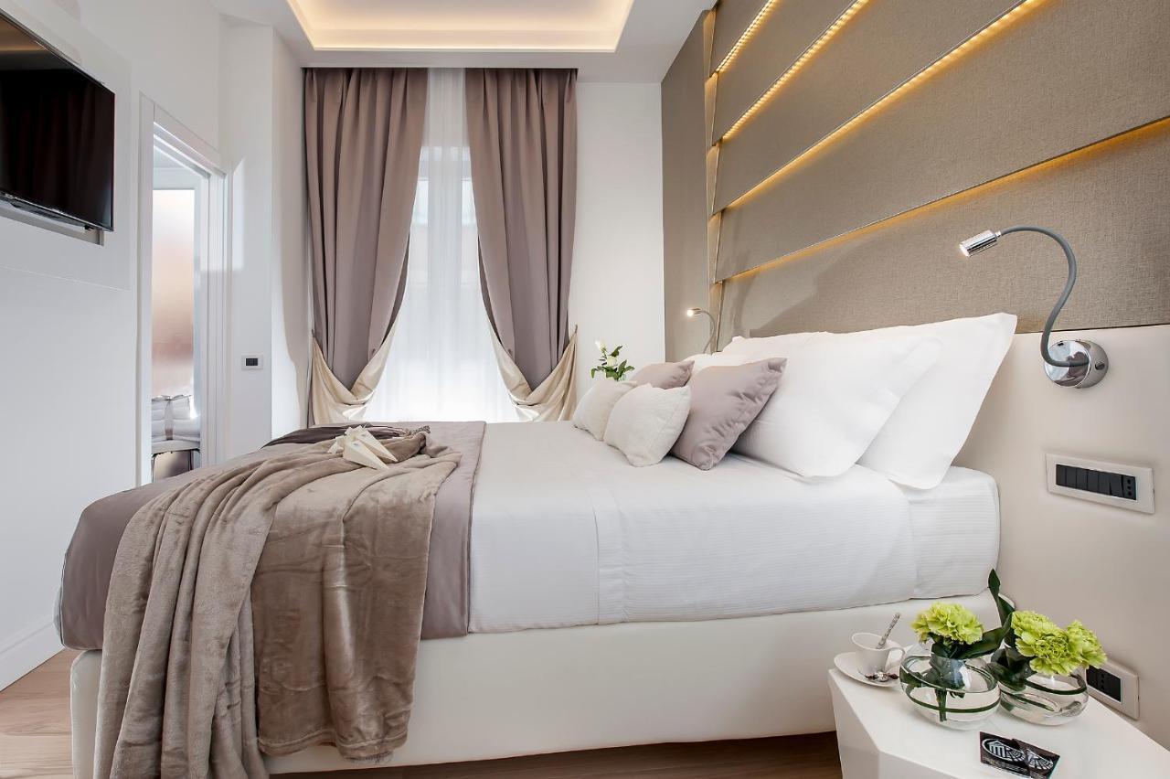 Standard Double or Twin Room,822993224:JPEG