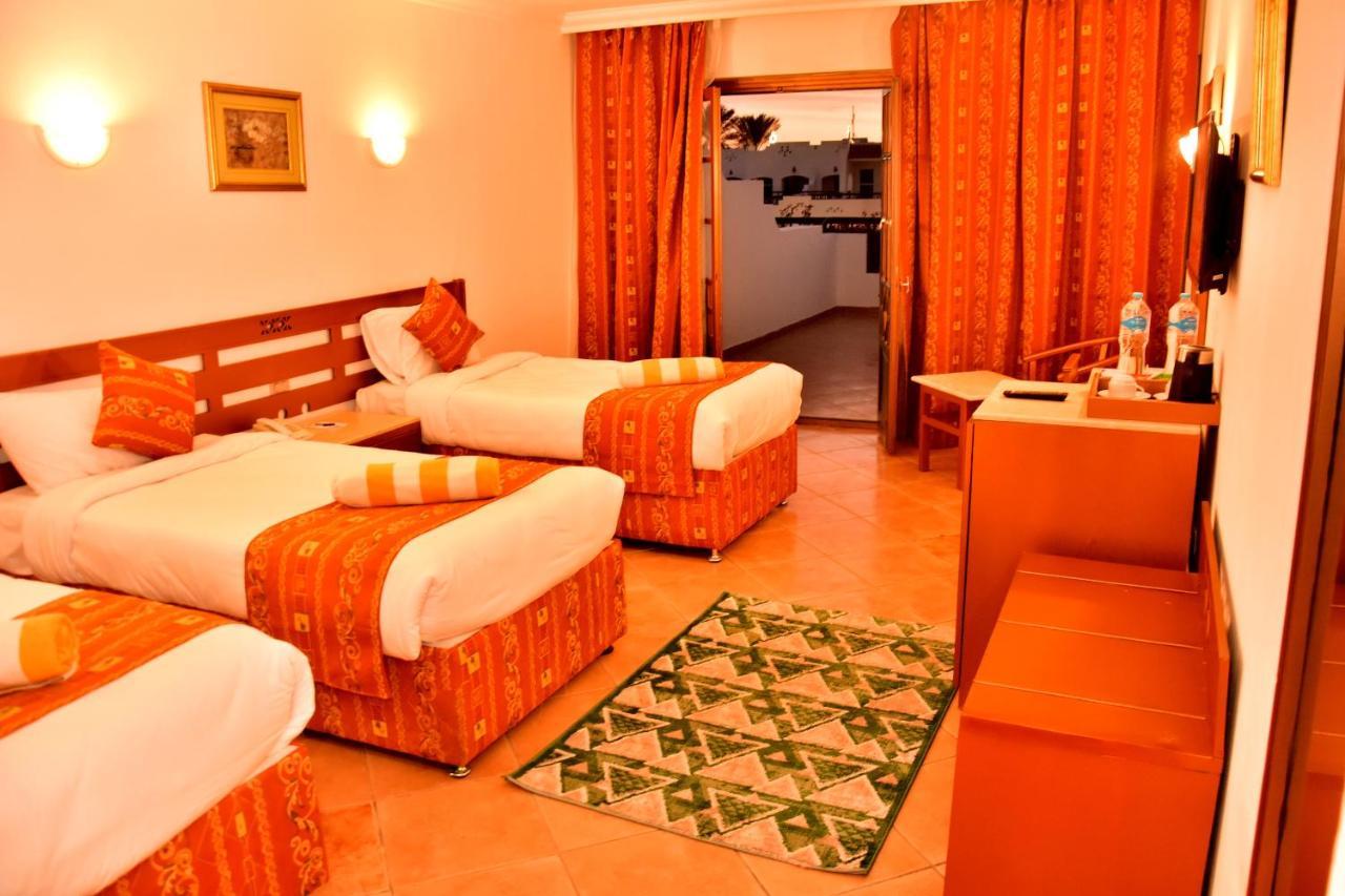 Verginia Triple Room