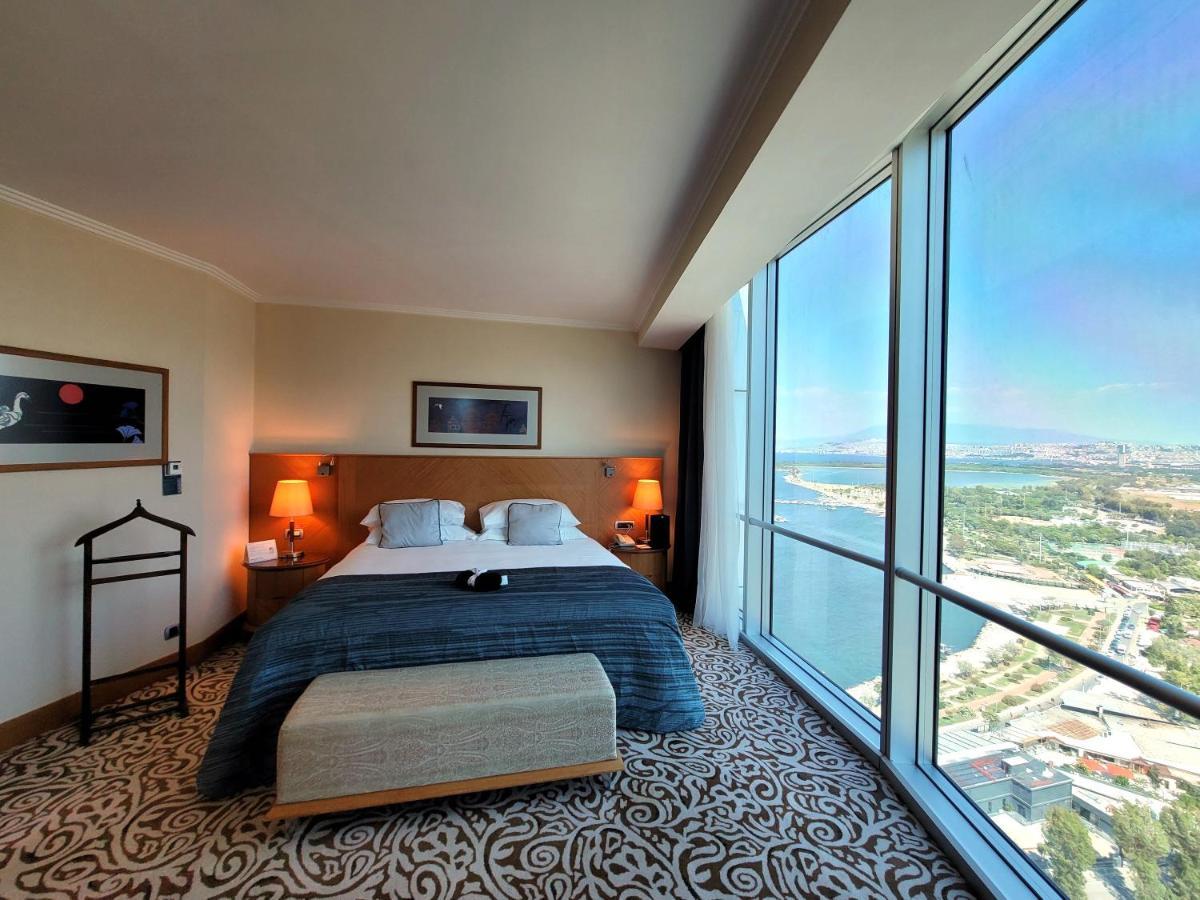 Junior King Suite Mountain View Non-Smoking