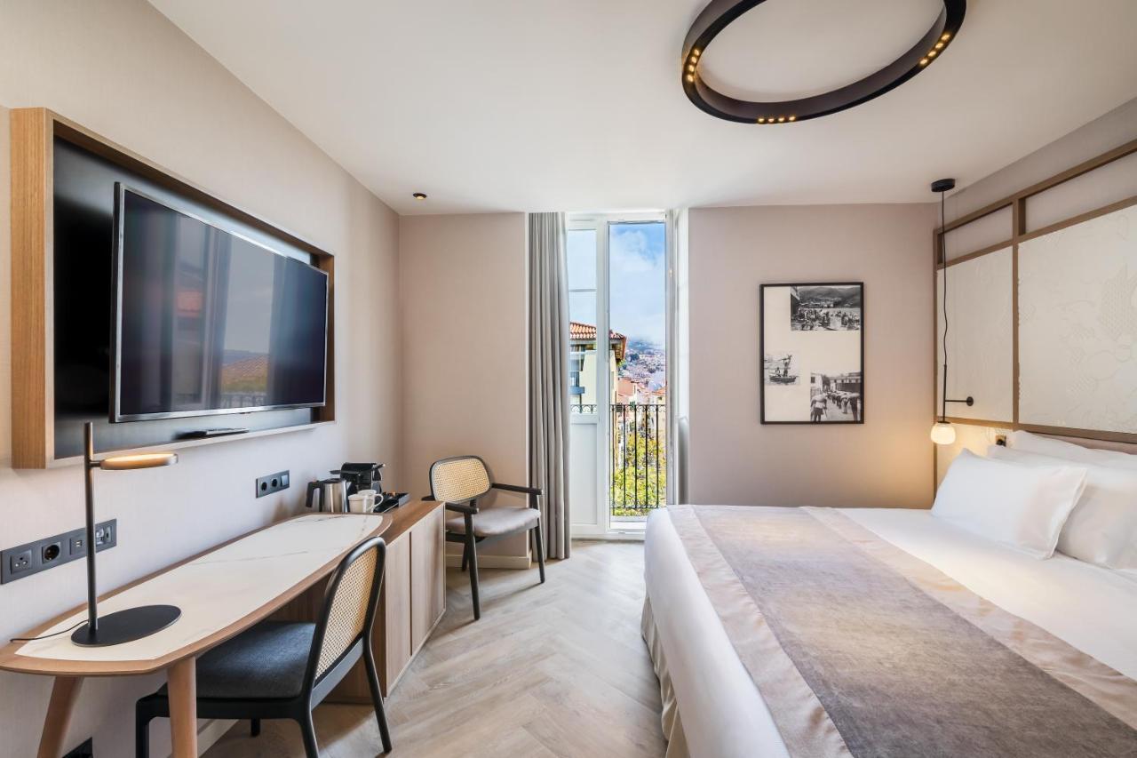 Deluxe Double or Twin Room City View