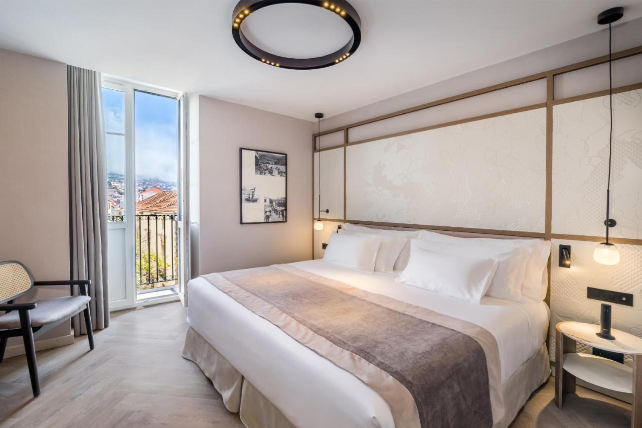 Deluxe Double or Twin Room City View