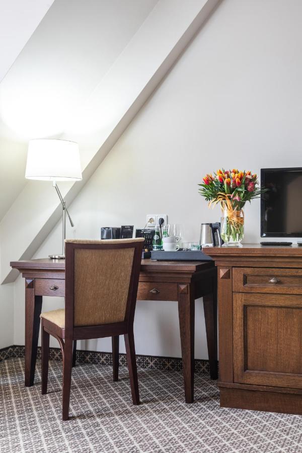 Deluxe Double,1384675358:JPEG