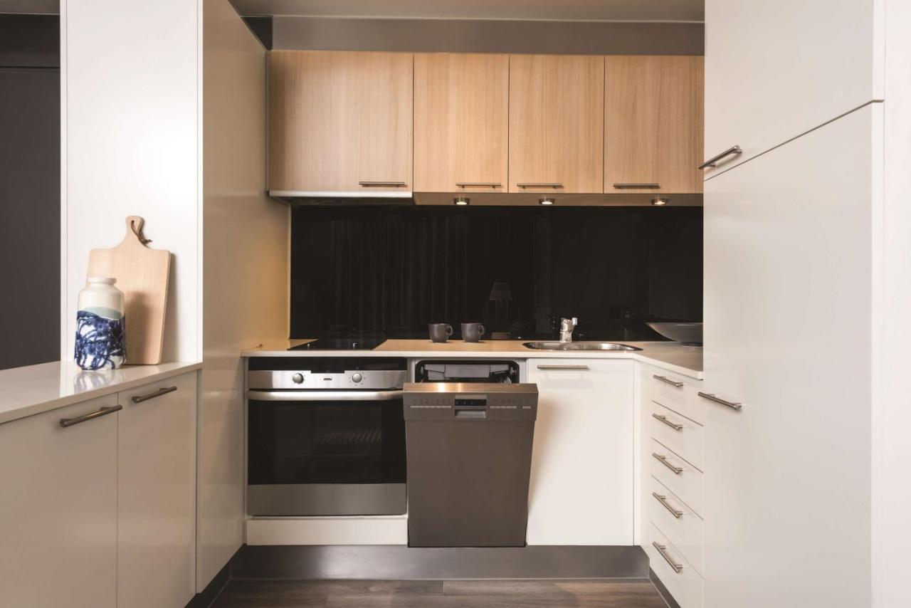 Three-Bedroom Interconnecting Apartment