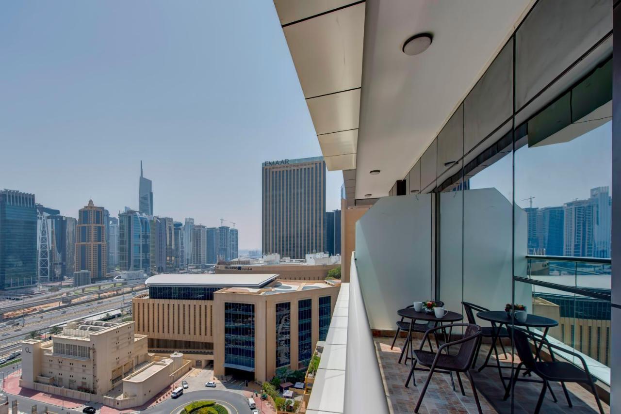 Deluxe Studio Balcony Guaranteed Early 11am Check & Guaranteed Late Check-Out 4pm on F&B