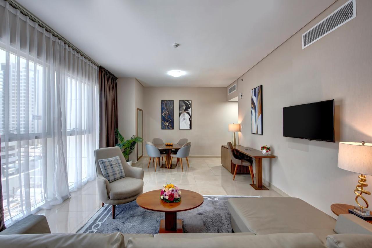 Deluxe Two Bedroom Apartment Balcony on F&B