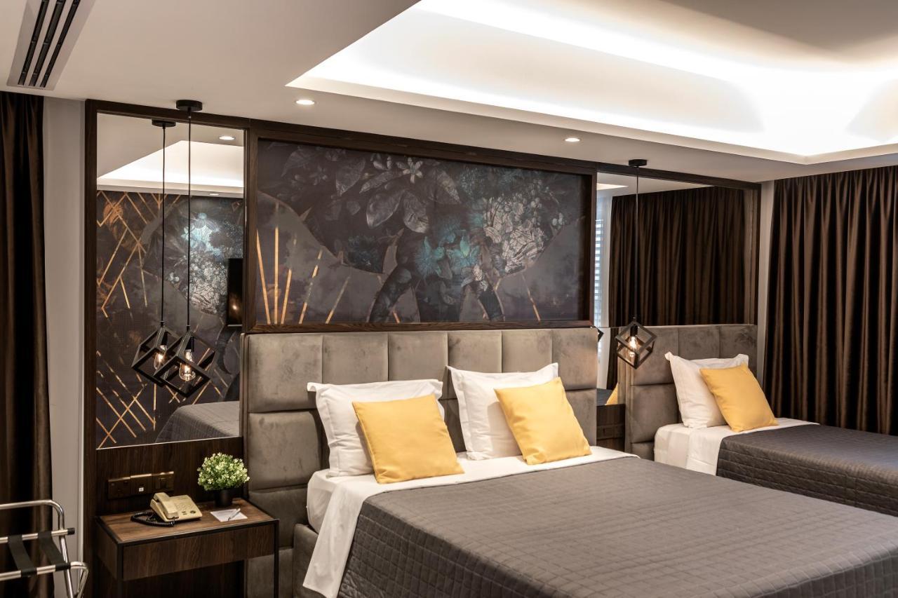 Executive Triple Suite