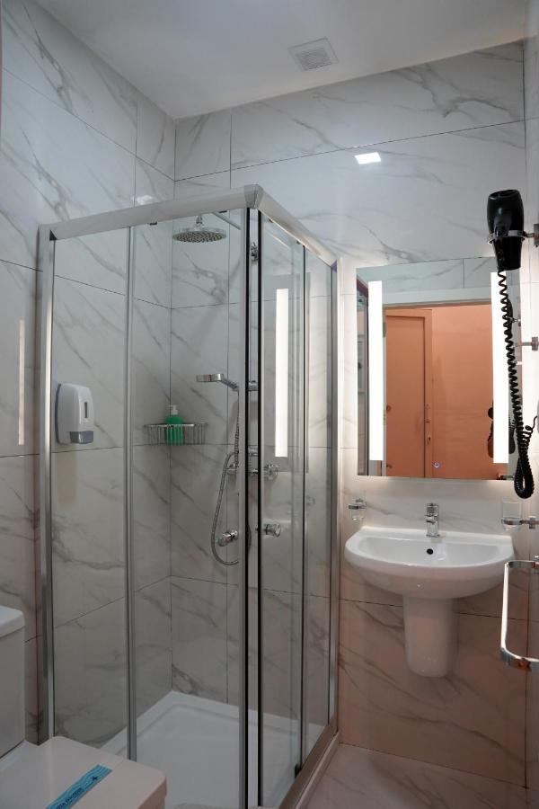 Executive King Room Private bathroom