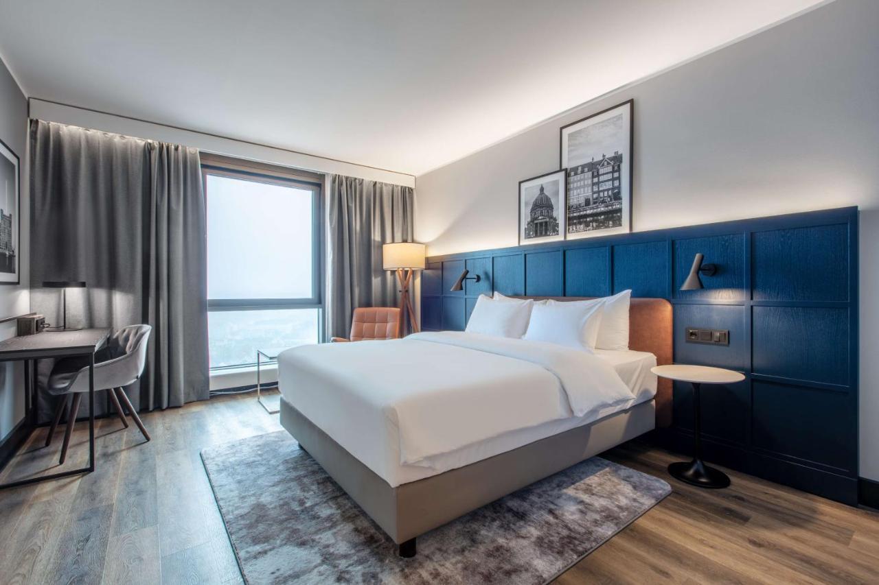 Premium Room Skyline Lake View