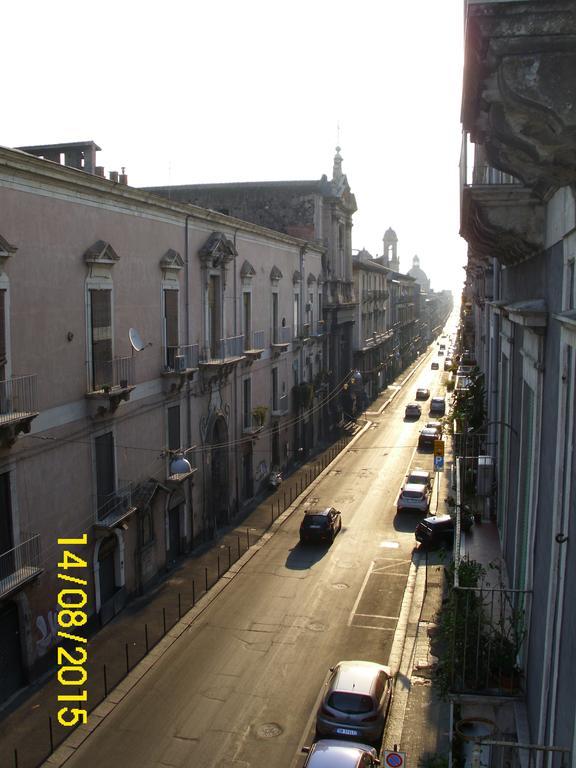 Pokój trzyosobowy z widokiem na miasto
