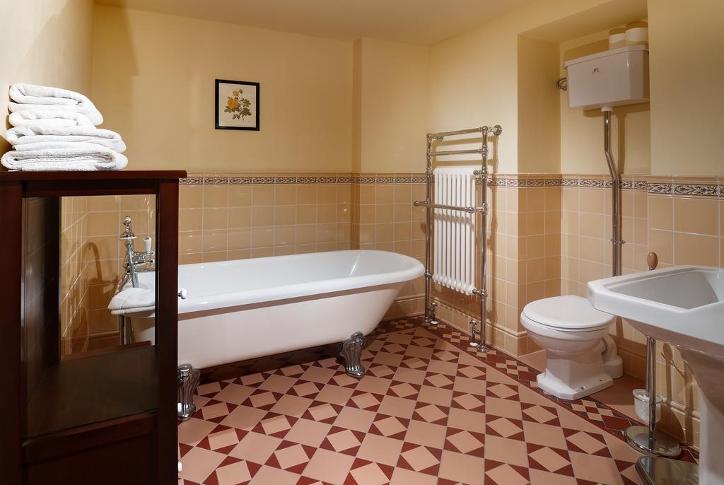Deluxe Suite,140320683:JPEG