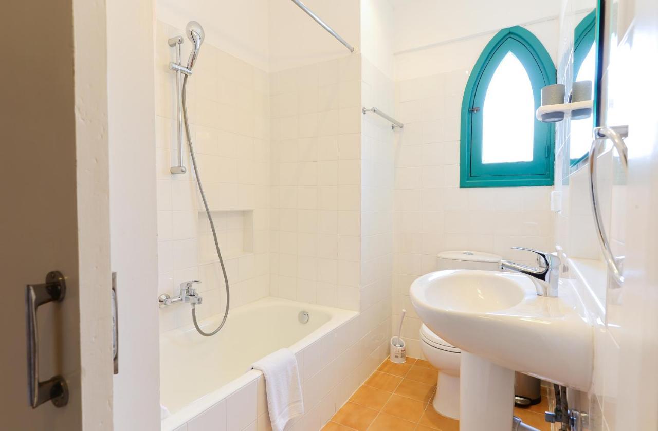 Double or Twin Room Sea View