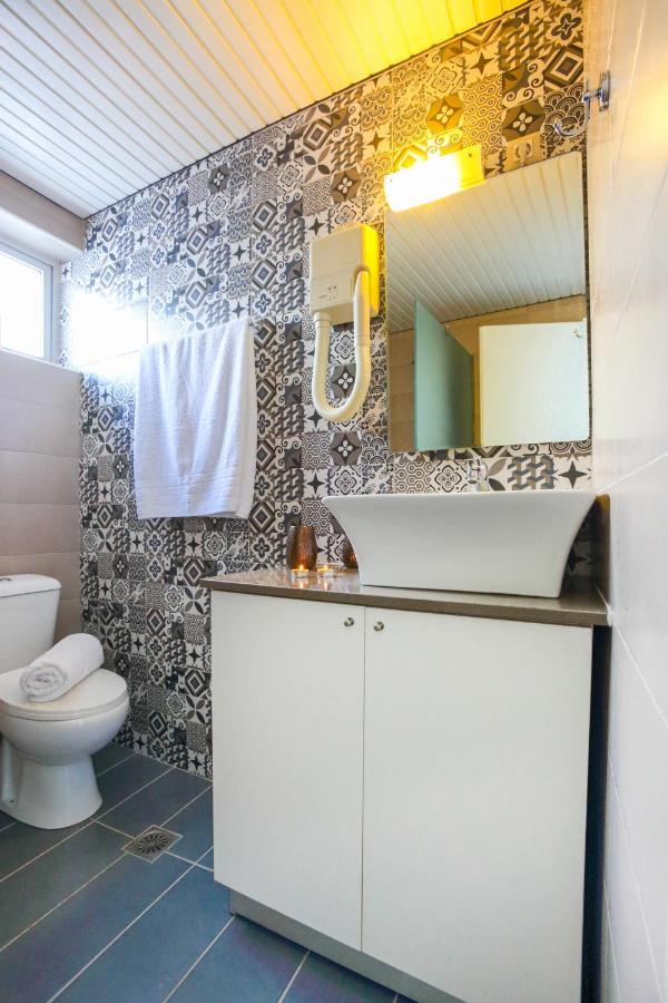 Superior One-Bedroom Apartment