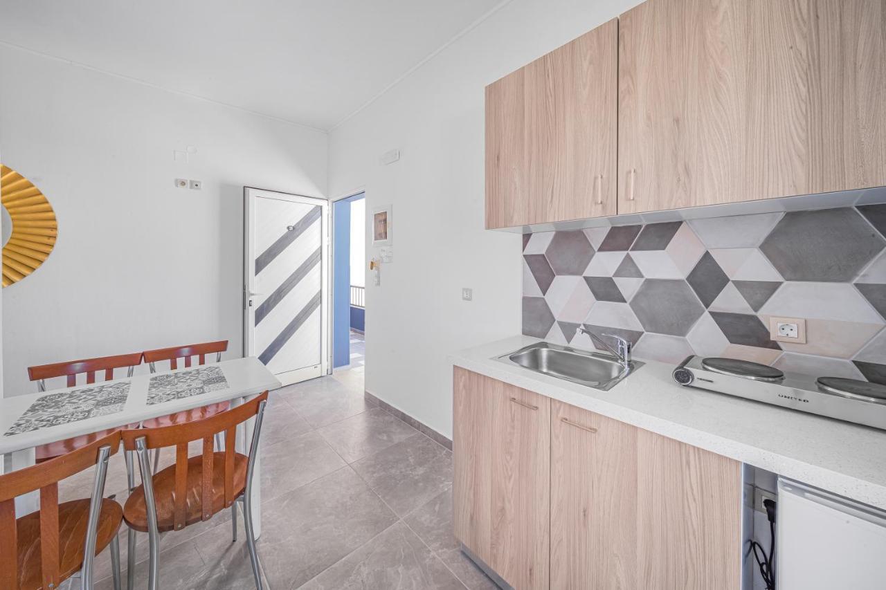 Superior One-Bedroom Apartment